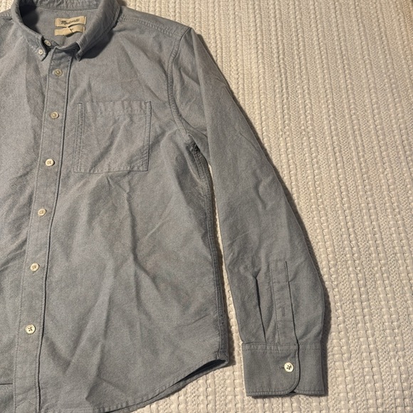 Men's Light Blue Button-Up Shirt Easy Fit - Picture 5 of 5